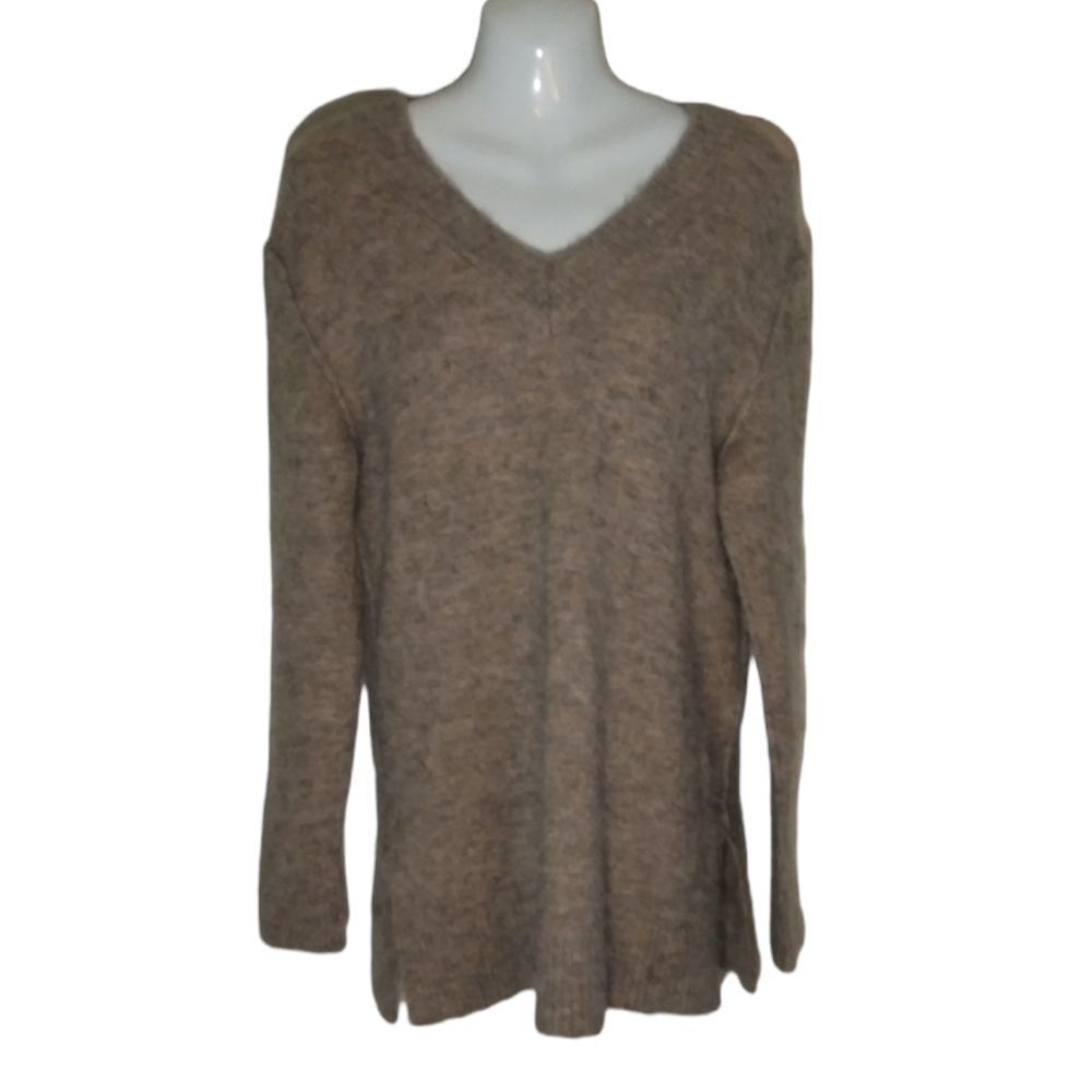Magaschoni Long Sleeve V-Neck Sweater M